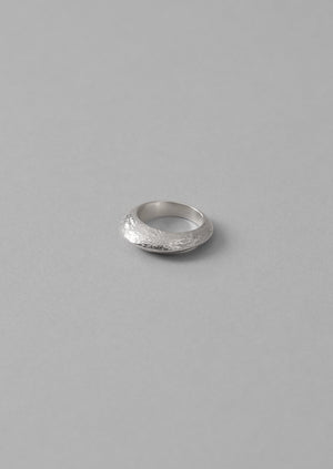 Sally Lacock Silver Sculpted Ridge Ring | Silver