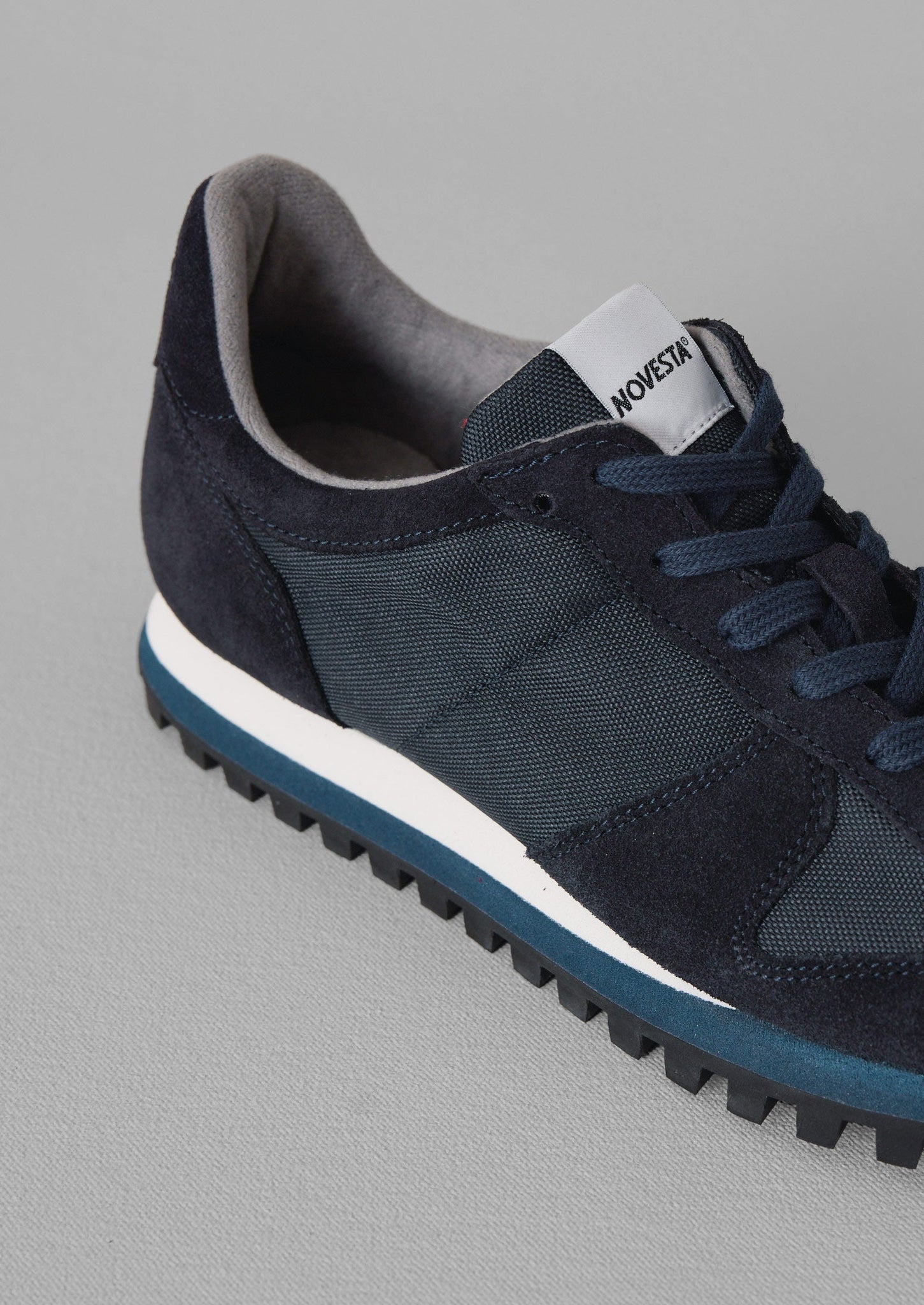 Novesta Marathon Trail Sole Trainers | Dark Navy