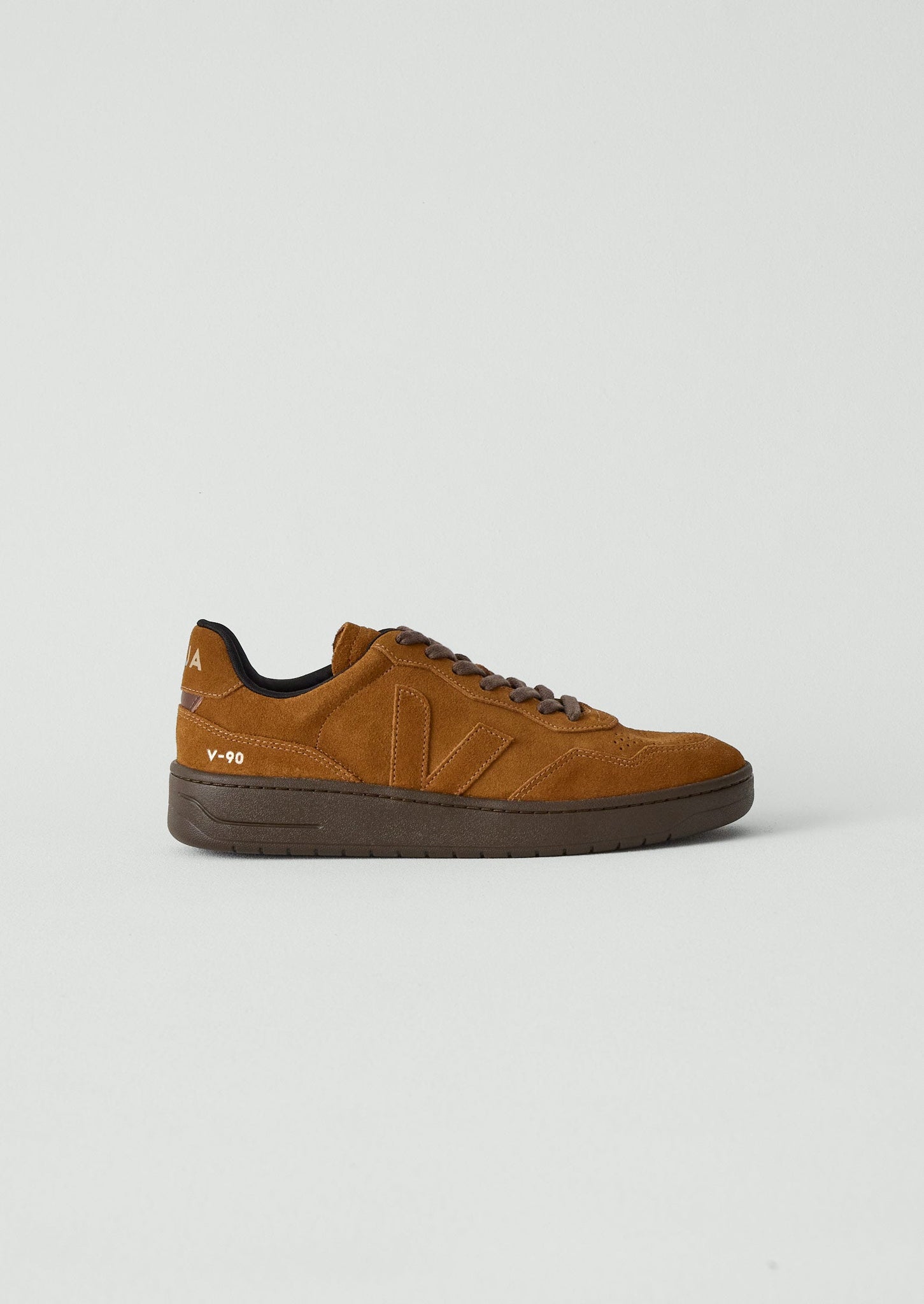 Veja V-90 Trainers | Cognac