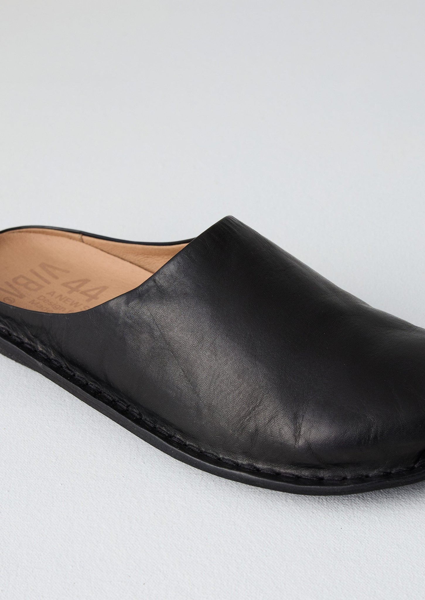 Vibae Mules | Black