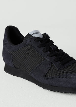 Novesta Marathon Trail Trainers | Oil