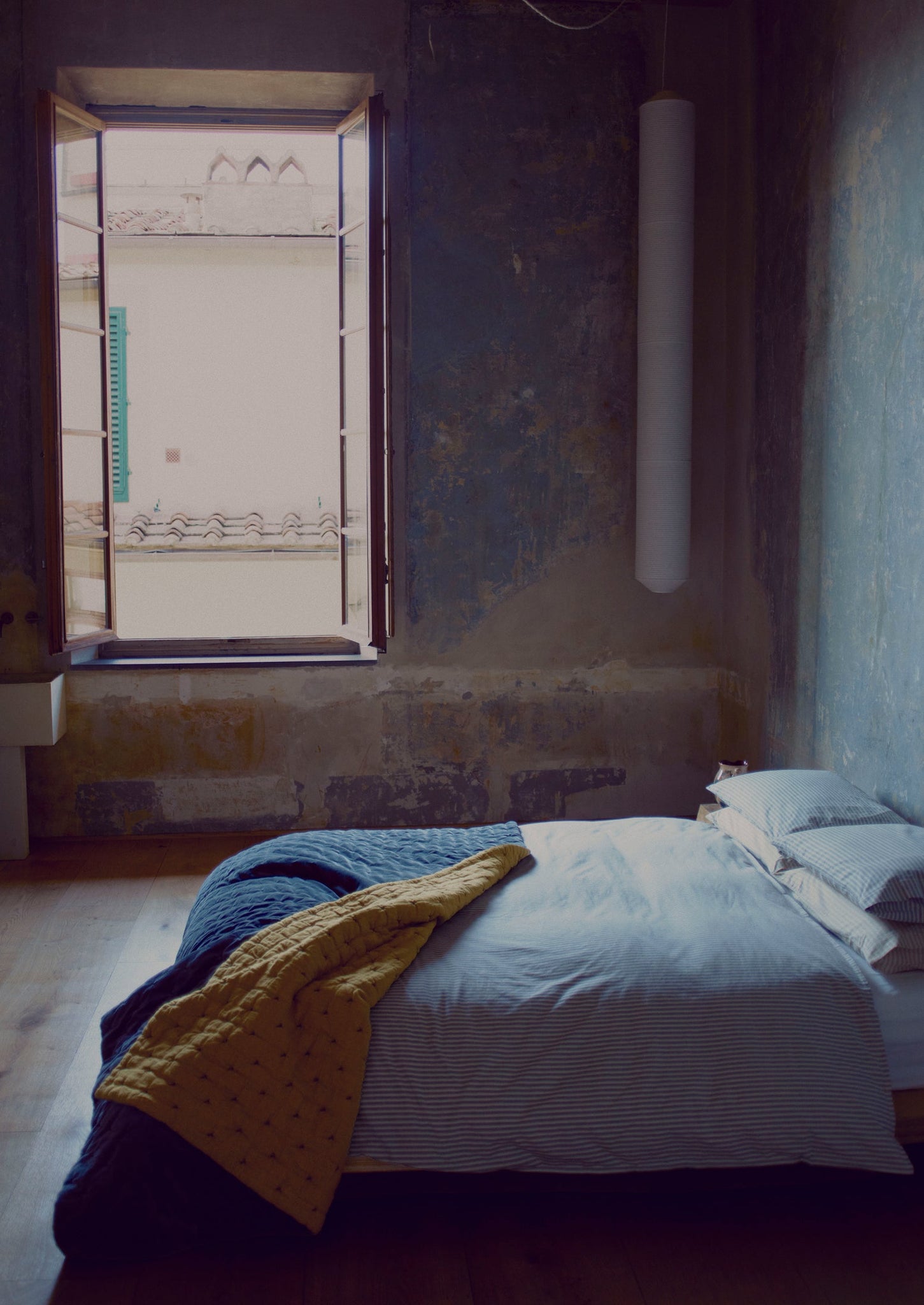 Contrast Colour Organic Velvet Quilt | Slate/Lichen