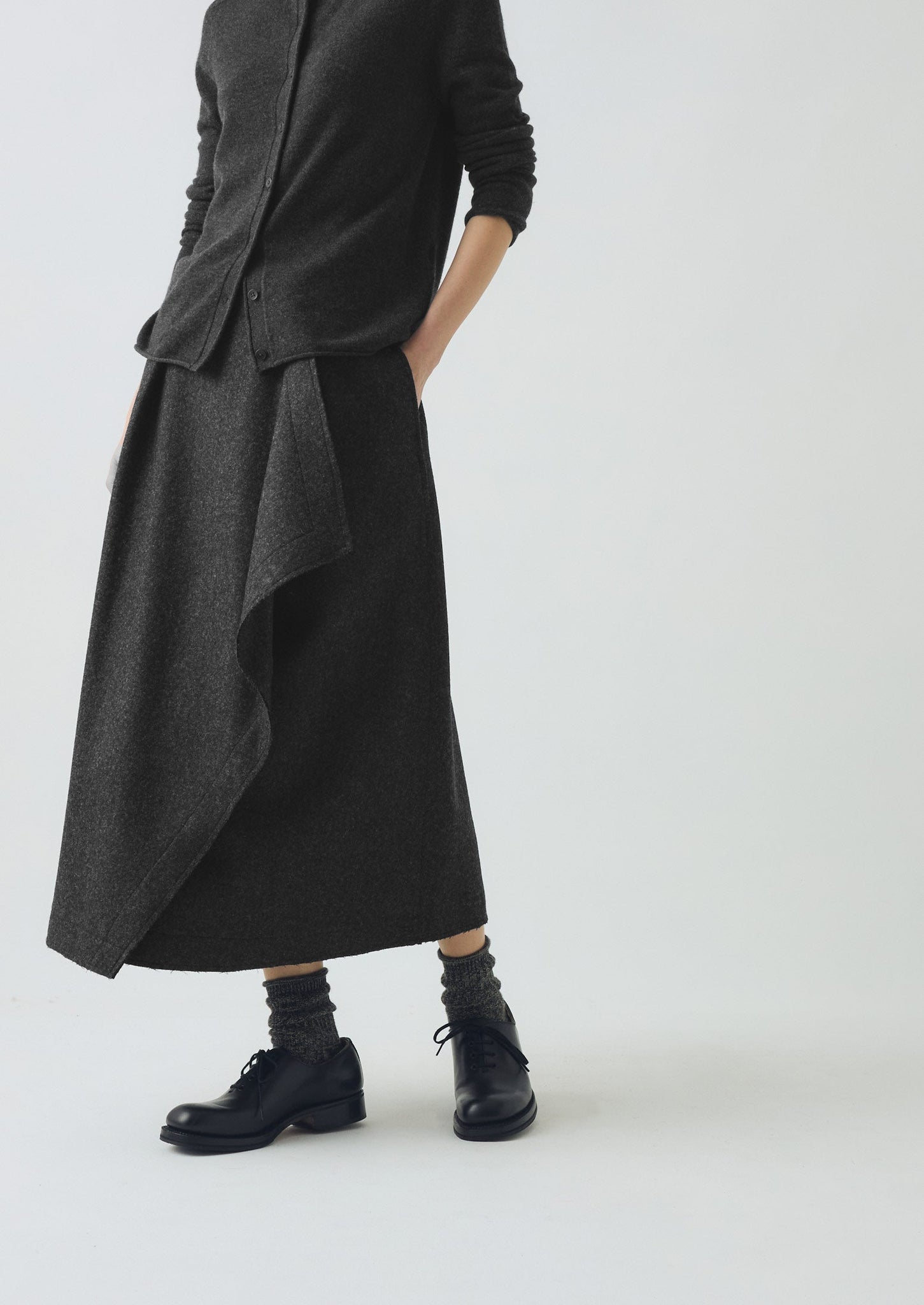 Wool Cashmere Neat Cardigan | Charcoal